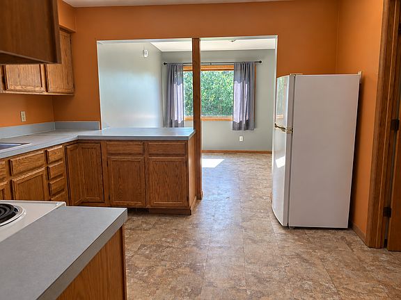 5th image of 508 6th St SE