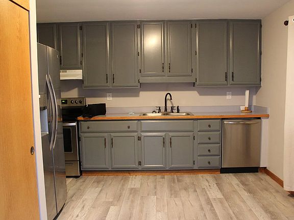 2nd image of 2415 Apache Dr