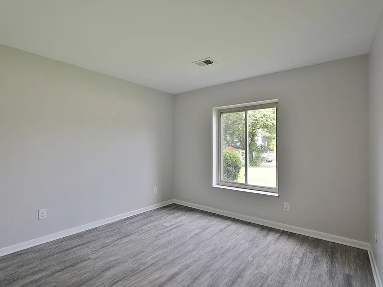 699 Wetmore Rd — Photo 19