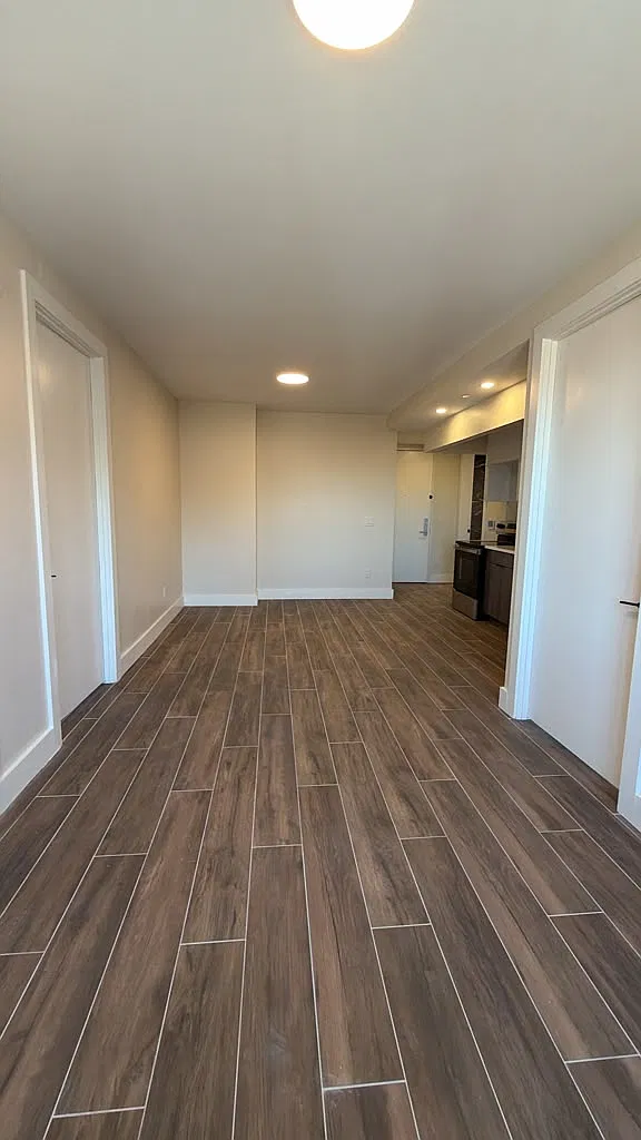 3 bed, $3,455 — Photo 3