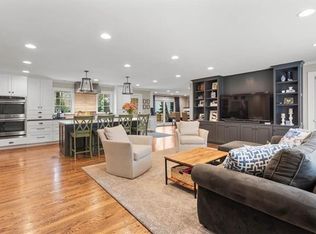 9901 Cherokee Ln, Leawood, KS 66206