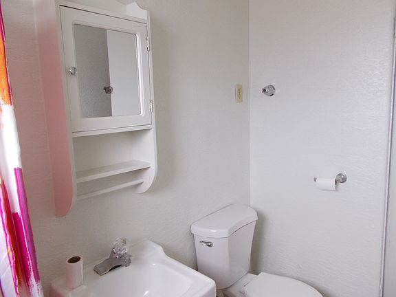 4th image of 4335 N 15th Ave APT 6