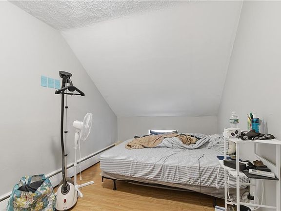 5th image of 85 Hendricks St