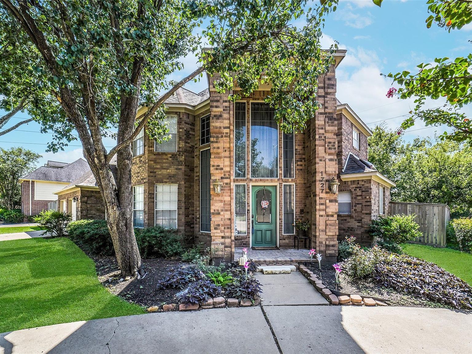 1727 Rambling Stone Dr