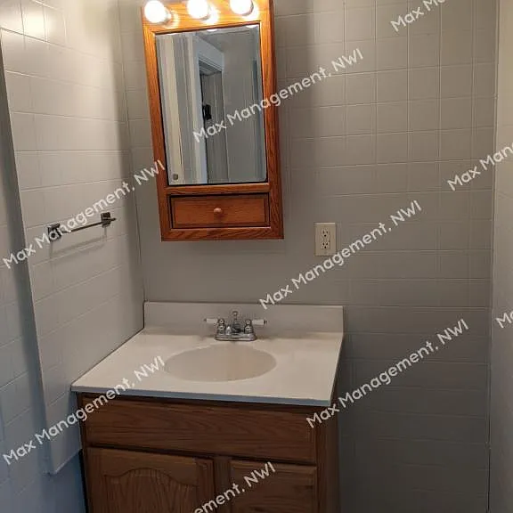 7321 Madison St — Photo 9
