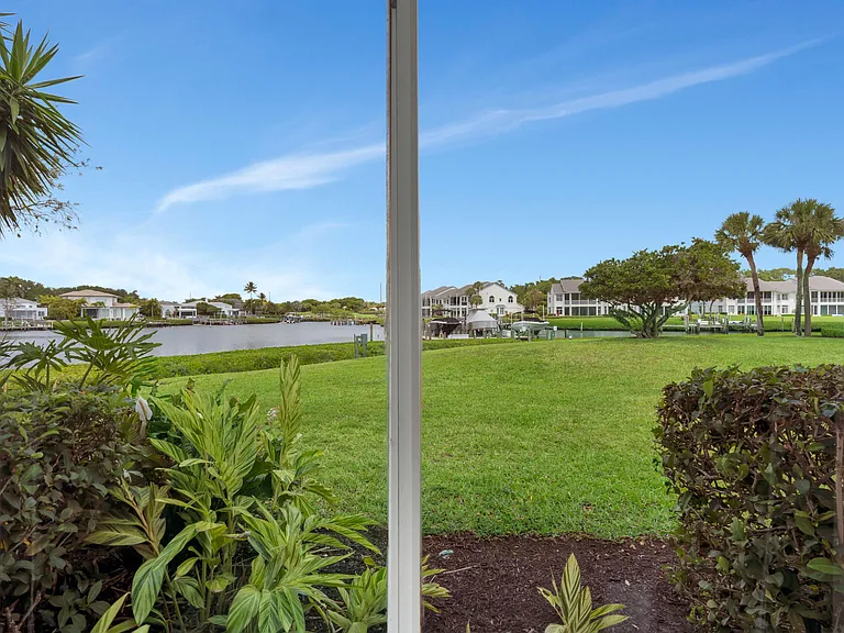 2704 Captains Way — Photo 35