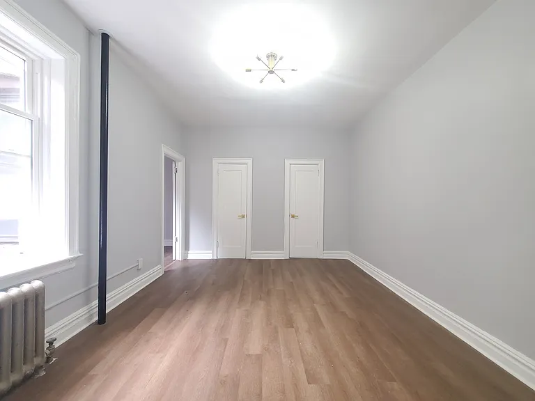319 Summit Ave #3 — Photo 3