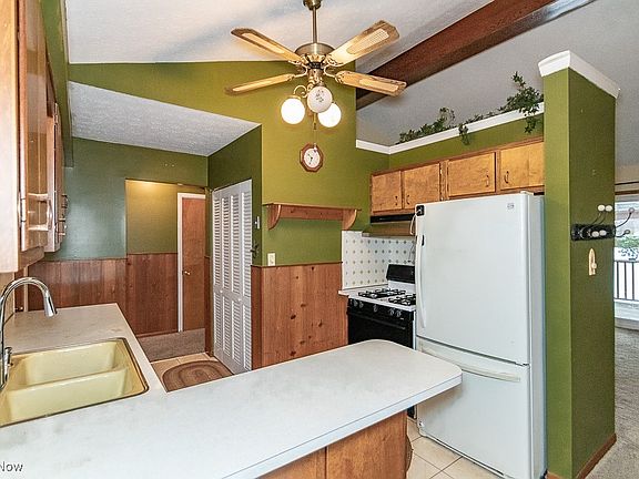 3rd image of 6078 Magnolia Dr