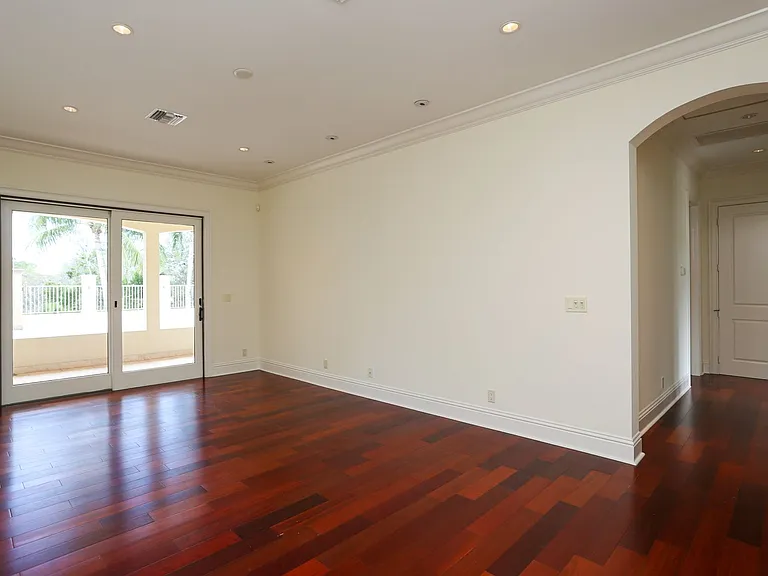 823 Cassena Rd — Photo 80