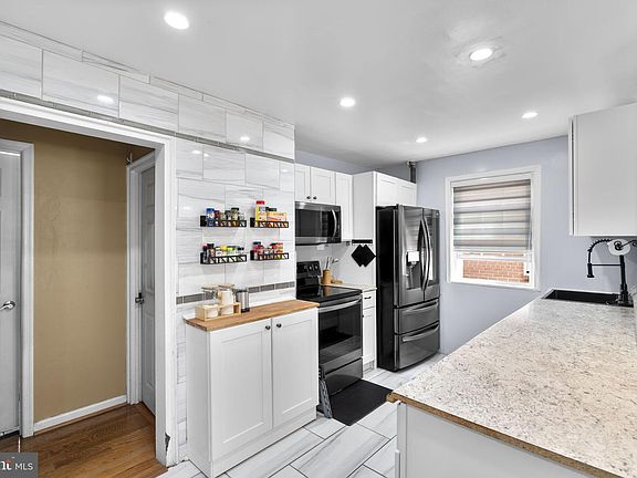 5th image of 1232 Savannah Pl SE