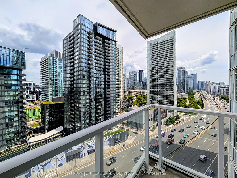 19 Bathurst St #1905 — Photo 13
