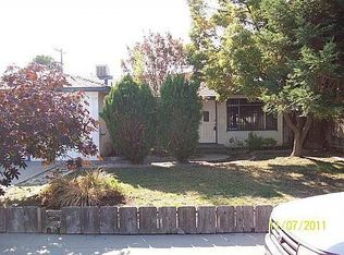 416 W Keats Ave, Clovis, CA 93612