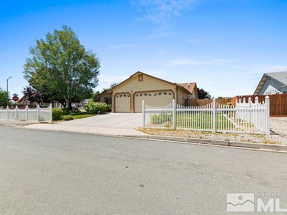 2nd image of 2251 Penguin Dr