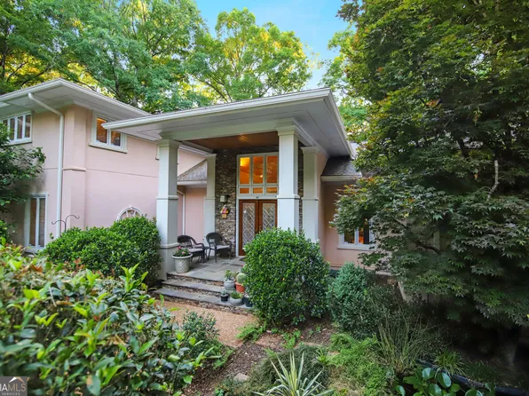 103 Canterbury Ct, Lagrange, GA 30241