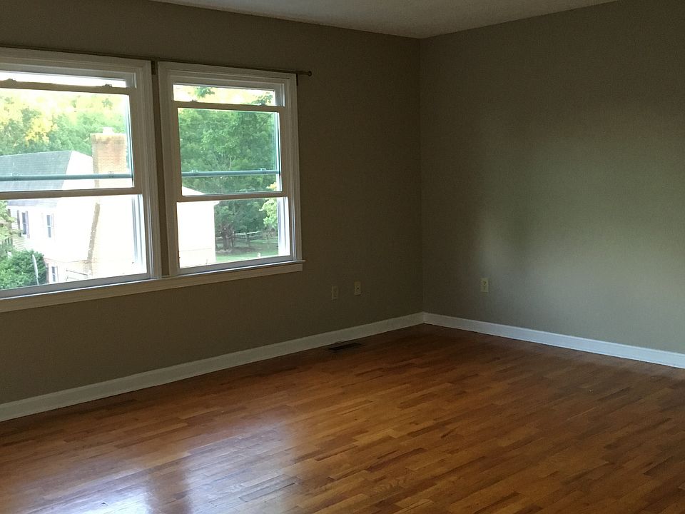 Living Room (1)