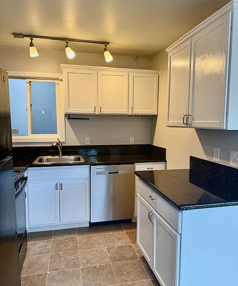 1412 SW Custer Dr #3 — Photo 4