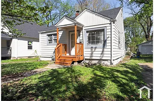 1230 E Olive St Photo 1