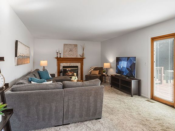 5th image of 509 W Hawthorne Blvd