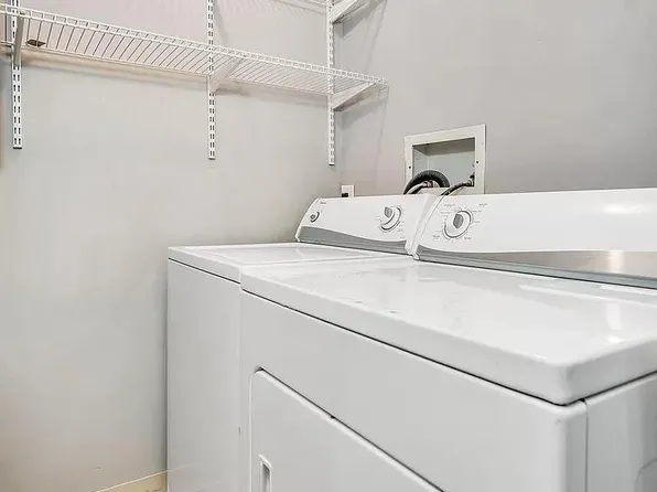 203 Highland Blvd APT G, New Castle, DE 19720