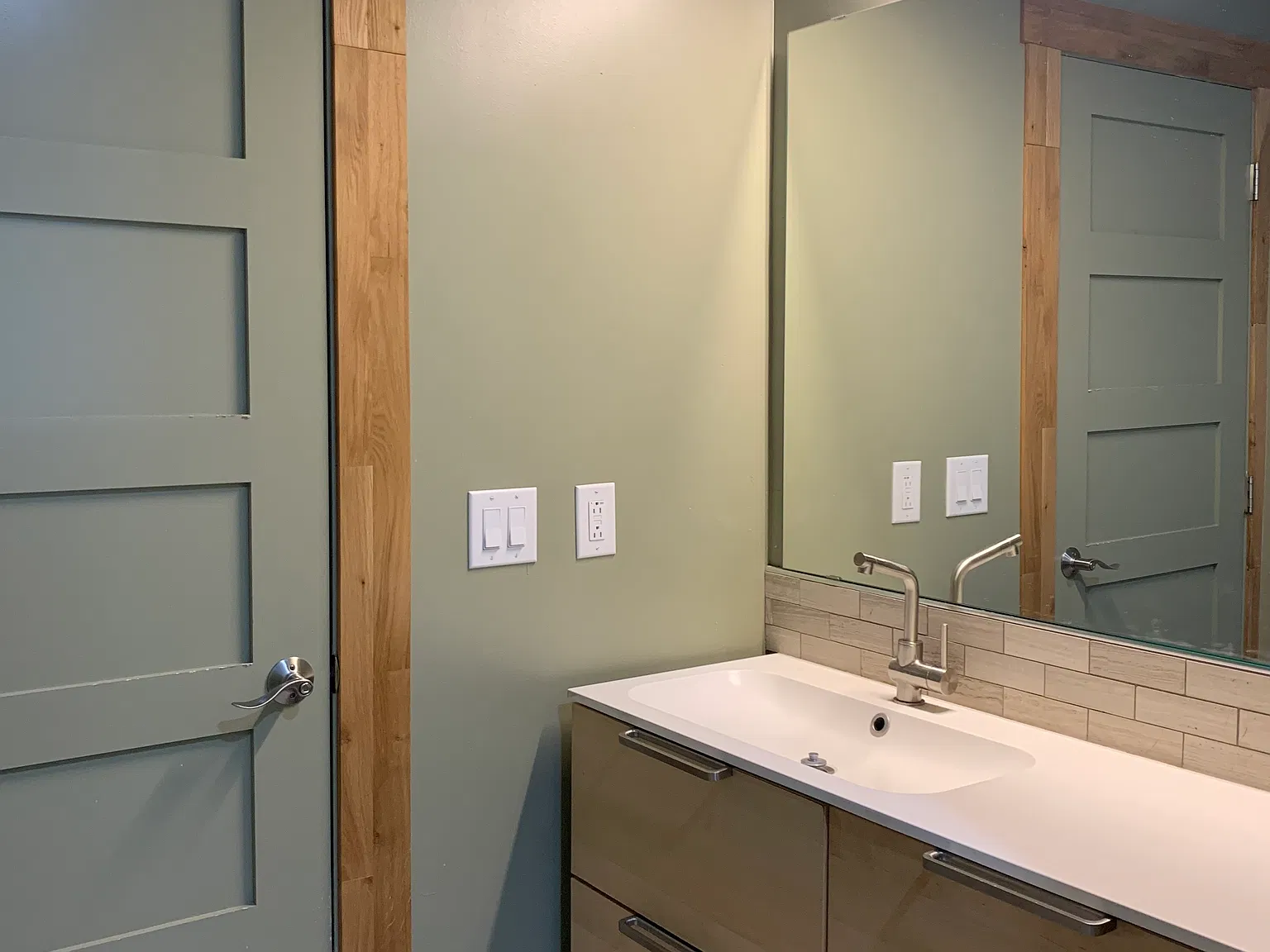 2 bed, $2,050 — Photo 4