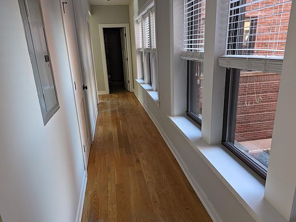 5th image of 2203 W Eastwood Ave #1WMB