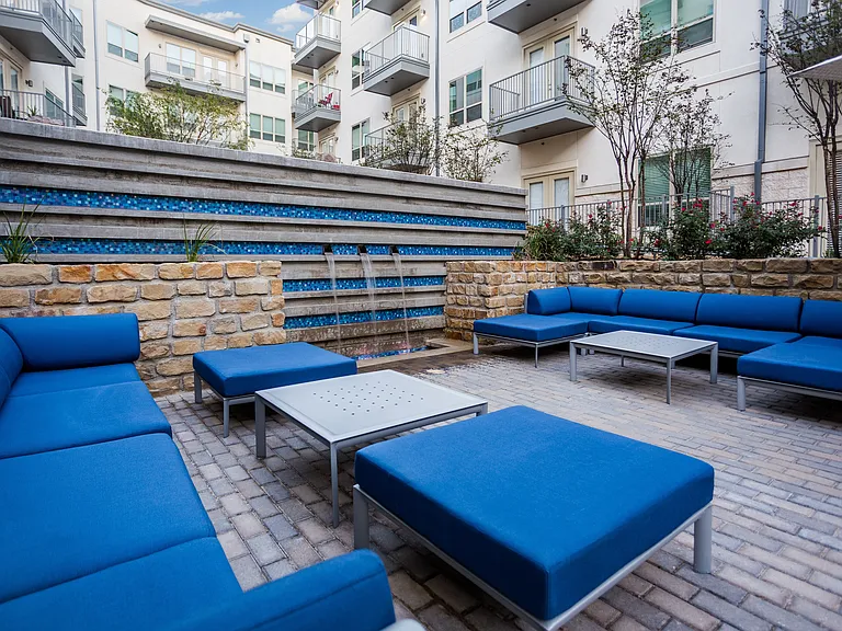 The Louis Las Colinas — Photo 19