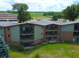 808 Lake Chapeau Dr APT 202, Albert Lea, MN 56007