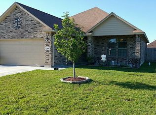 908 Rosewood Ln, Angleton, TX 77515