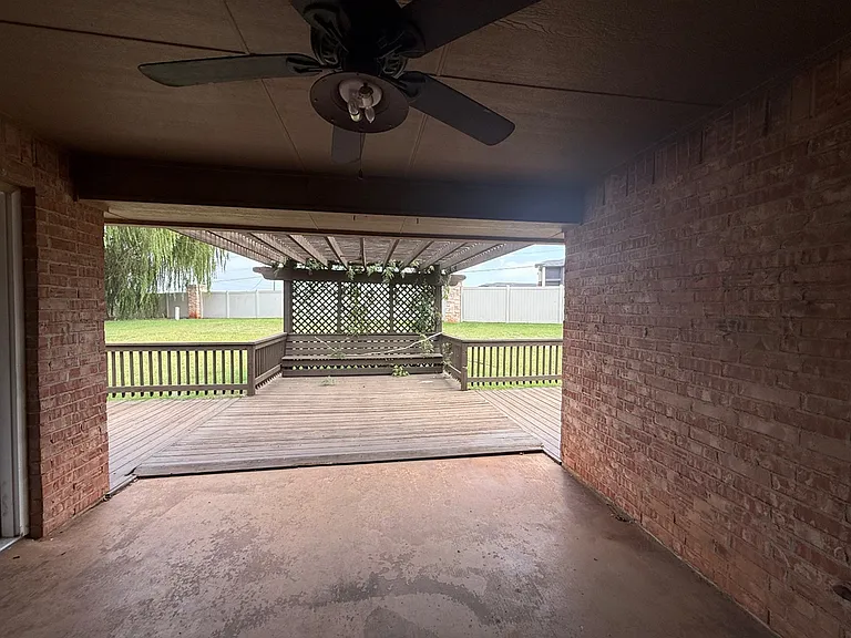 19132 Cottonwood Ct — Photo 38