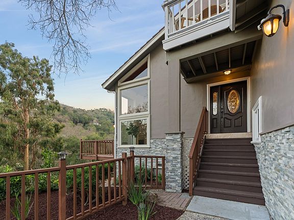 3rd image of 6834 Rockview Ct