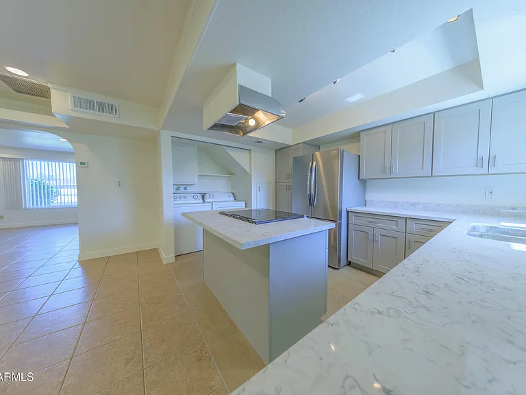 4558 N 15th Ave — Photo 19