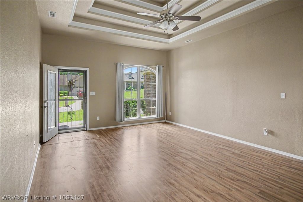 Apartment in Greenwood, Sebastian - More