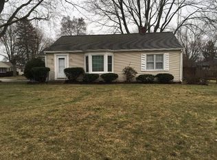 712 Outer Dr, Tecumseh, MI 49286
