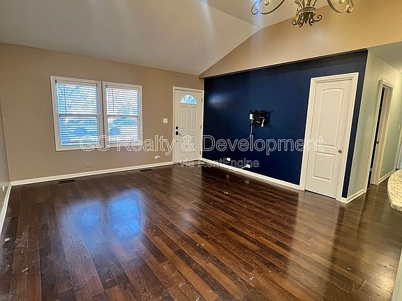 4th image of 3001 75th St