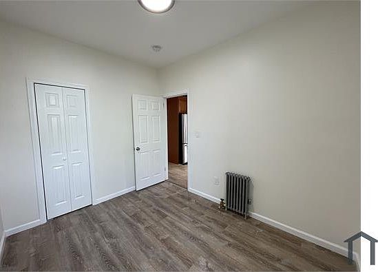 5th image of 413 21st Ave #1