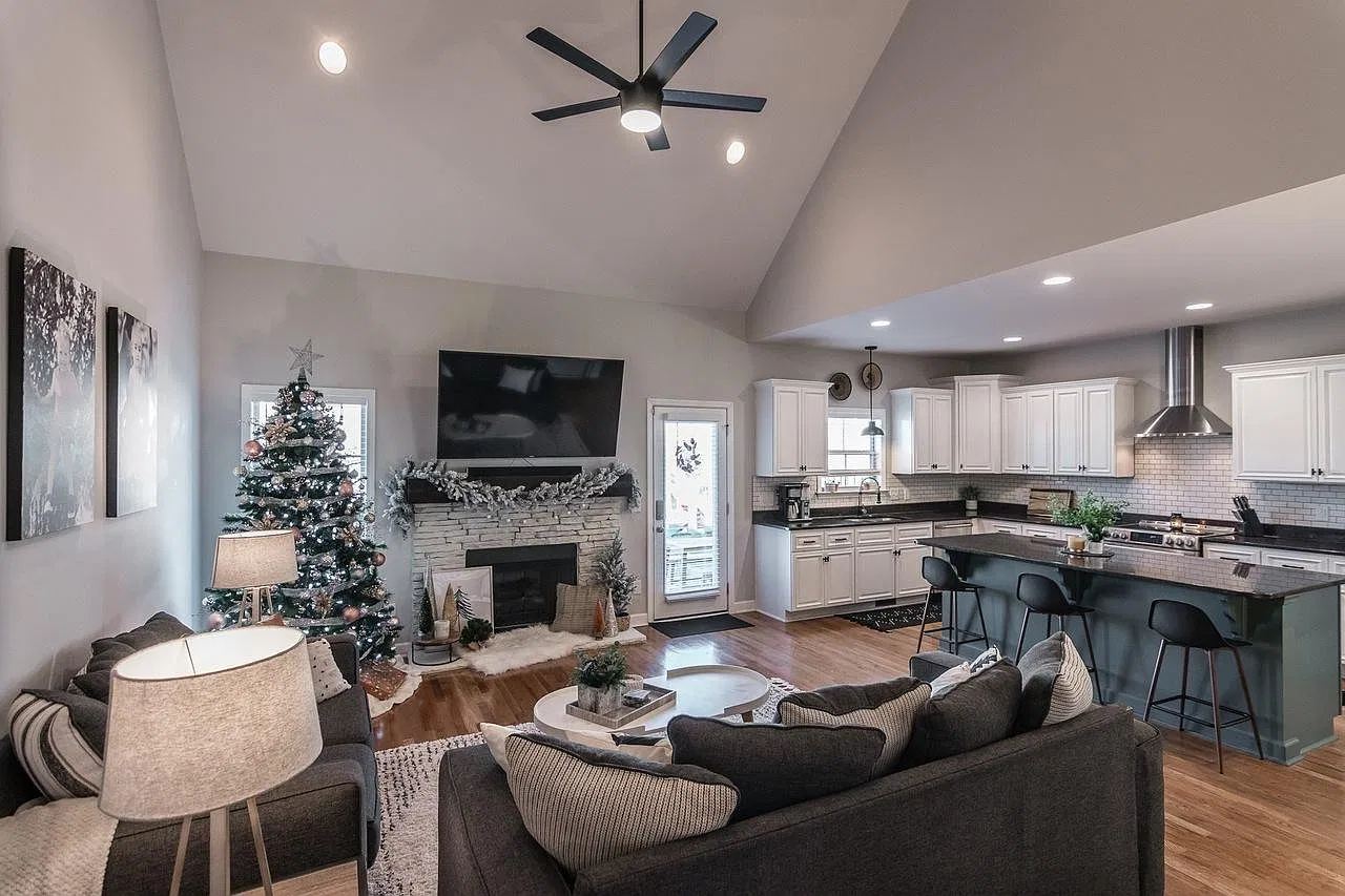 1003 Rudder Dr — Photo 3
