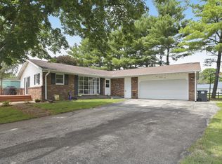 102 E Benham St, Tolono, IL