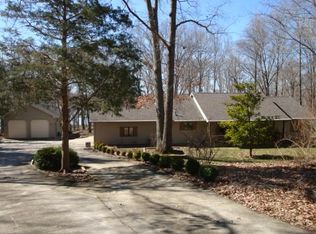 90 Enfield Rd, Eddyville, KY 42038