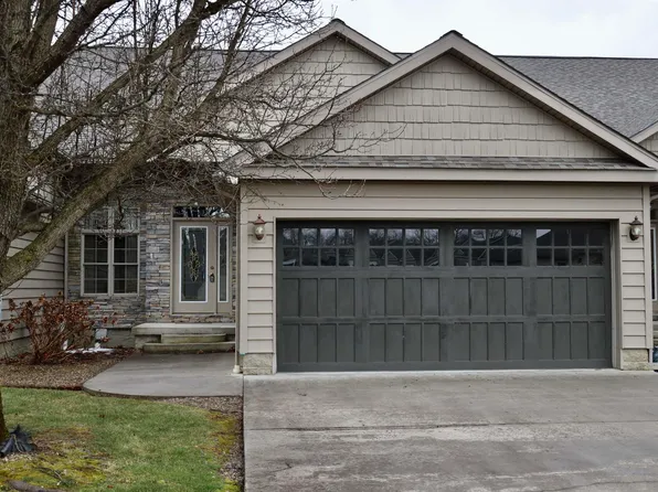 110 Edgewater Dr, Elkins, WV 26241