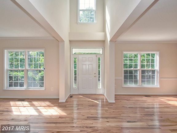 2nd image of 117 Gentle Breeze Cir