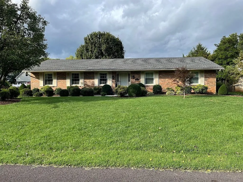 646 Windmill Cir photo 1
