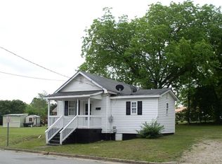 816 Water St, Henderson, NC 27536