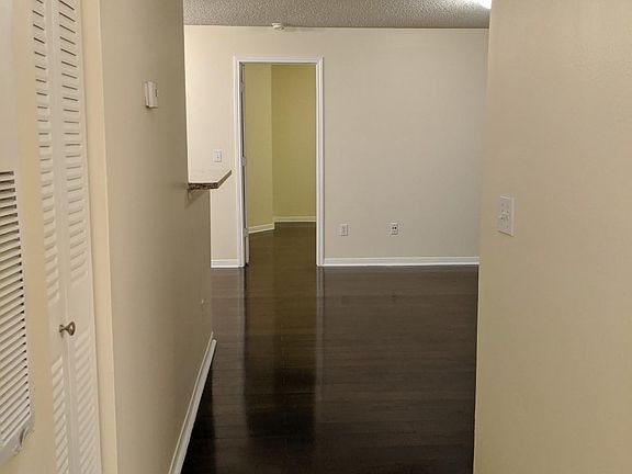 5th image of 2521 Grassy Point Dr