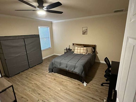 4th image of 4832 Lemon Grove Dr #1