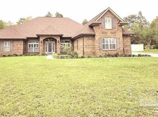 5664 Heatherton Rd, Milton, FL 32570