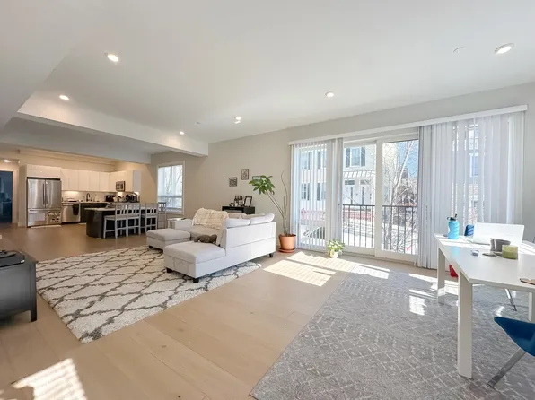 33 Ward St #1, Boston, MA 02127