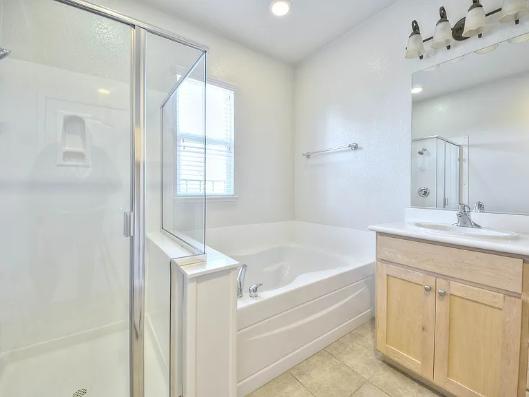 568 Saco Ter — Photo 10