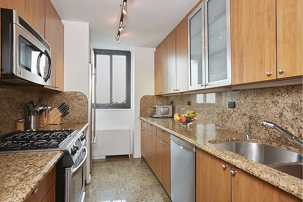 Rented by Stribling | media 32