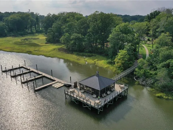 106 Retreat Dr #106, Suffolk, VA 23435