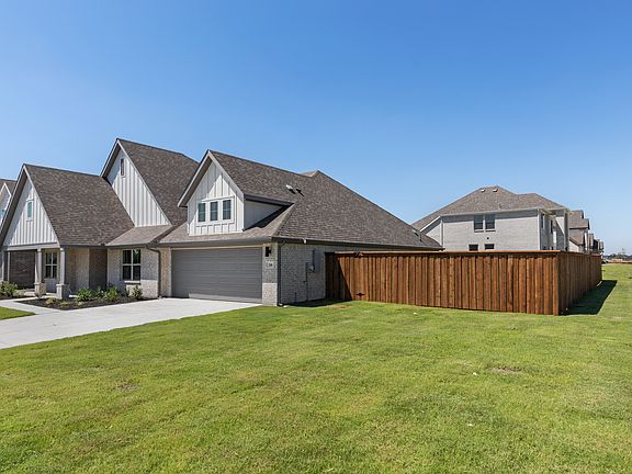 3rd image of 246 Half Moon Dr